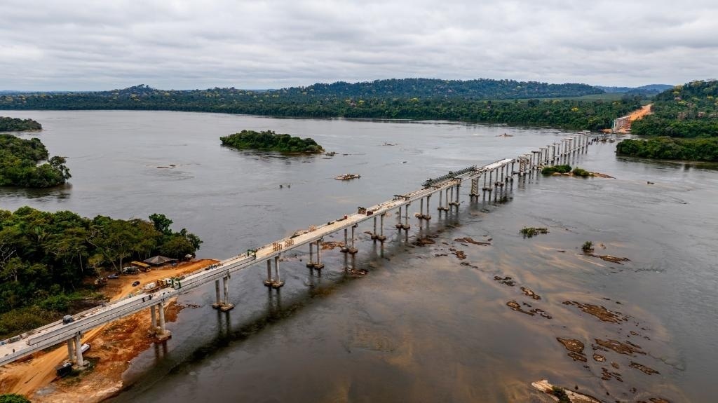 Registro fotográfico da obra: Ponte Rio Juruena